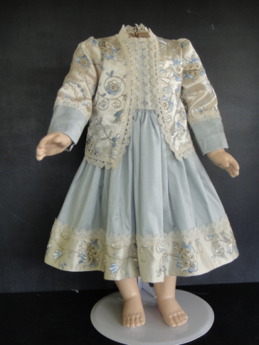 Jolie Robe Ancienne Pour Poupée – Tenue Vintage De Collection