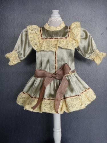Habit de religieuse pour poupée Bleuette de 27 cm | atelier-arianne