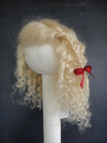 Perruque Mohair Blond Vénitien – 25,5 Cm – Pour Poupée Ancienne Ou Moderne – Georgette Bravot