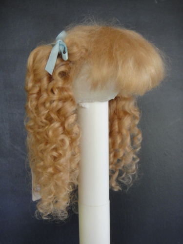 Perruque Blonde Pour Poupée – Cheveux Naturels, Taille 27.5 Cm, Fabrication Française