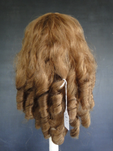 Perruque Poupée Chatain Clair 20,5 Cm - Cheveux Naturels - Restauration Et Création - Fabriquée En France