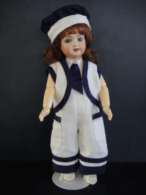 Ensemble Robe Tablier Vichy Rouge Gautier Languereau ? Pour Poupée Bleuette