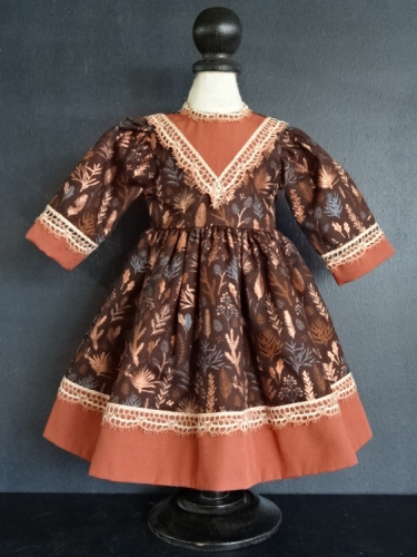 Robe en soie . Réf : 39-572 - Georgette Bravot