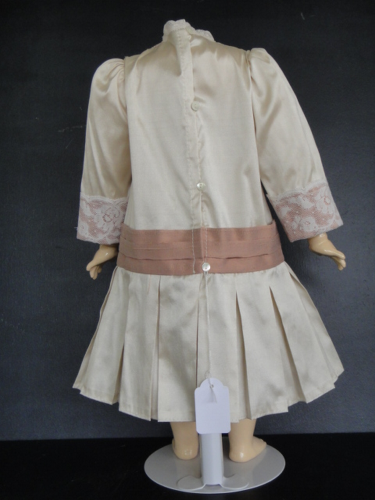 ANCIENNE ROBE POUR poupée ancienne EUR 8,00 - FR