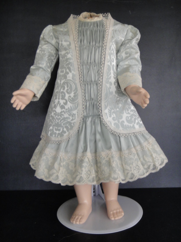 ANCIENNE ROBE POUR poupée ancienne EUR 8,00 - PicClick FR