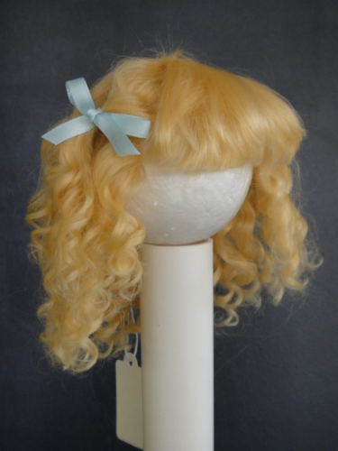 Perruque blond pale taille 4 (24 cm -9.45