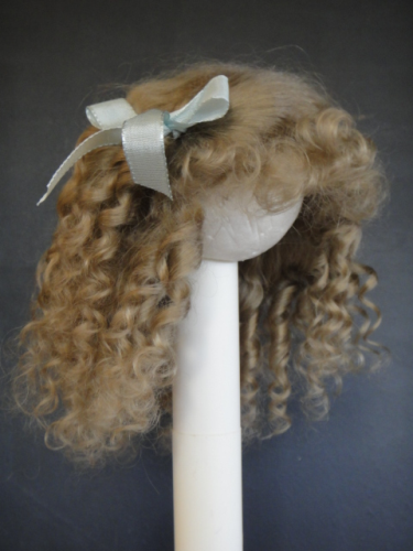 ANCIENNE POUPÉE CHEVEUX LAINE CHIFFON VINTAGE