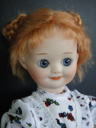 ANCIENNE POUPEE PORCELAINE Googlie Bouche Fermee Collection Jouet Doll