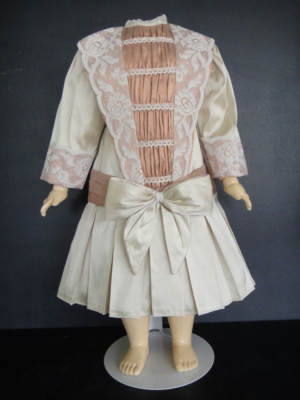 Robe Soie Pour Poupée Ancienne Robe De Représentation ? JUMEAU STEINER BRU SFBJ